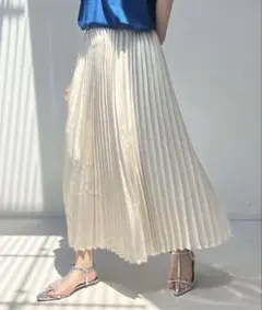 美品 アズノゥアズ プリーツスカート