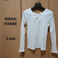RIKKAFEMME　編み上げＶネックトップス　Ｓsizeのサムネイル