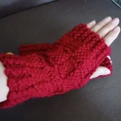 ハンドメイド　 濃赤ハンドウォーマー