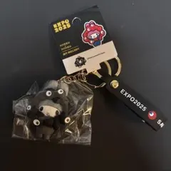 y*☆様 関西万博会場限定　黒ミャクミャクなりきりキーホルダー　サンリオ　黒マイ
