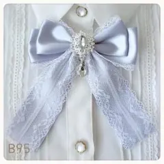 リボン ブローチ 水色 ブルー ビジュー 量産型 地雷 ロリータ ゴスロリ 姫系