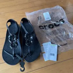 クロックス　セレナ　新品