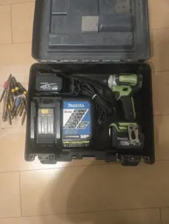 マキタ18vインパクトドライバTD146DX2中古美品オリジナルハウジング