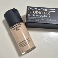 M・A・C ファンデーション
