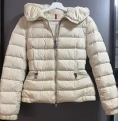 MONCLER フード付きダウンジャケット アイボリー0