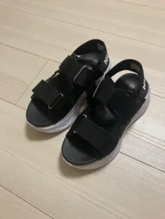 NUOVO Girl by Hawkins 厚底サンダル 20cm 1回着用