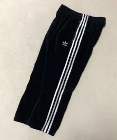 adidas アディダス　ベロアパンツ　トラックパンツ　トレフォィル刺繍　黒/白