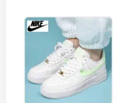 ナイキ ウィメンズエアフォース1ロー'07ホワイト