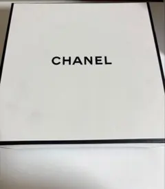 CHANEL ギフト 箱