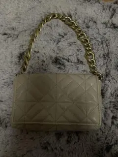 Zara ベージュ キルティング ショルダーバッグ ゴールドチェーン