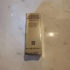 GIVENCHY ルージュ・ジバンシイ・シアー・ベルベット