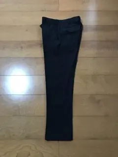 ユニクロ　感動パンツ　ネイビー