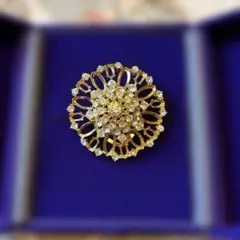 花形デザインのゴールド スカーフ留め ヴィンテージ アンティーク