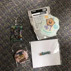 【新品】BT21 SHOOKY まとめ売り　キーホルダー ステッカー バッジ