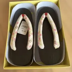 花柄鼻緒の桐下駄　未使用　レディース