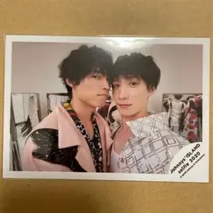 渡辺翔太  松村北斗 公式写真 セルフィー