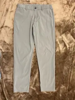 ユニクロ×Theory 感動イージーパンツ カーキ・オリーブ色 大きめMサイズ