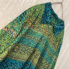 ヴィンテージ ブラウス 総柄 昭和レトロ アンティーク 古着屋シャツ 緑 青 黒