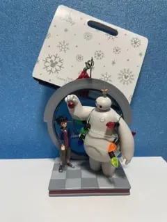 ディズニーストア　ベイマックス　フィギュア　2025クリスマスオーナメント　新品