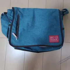 B.C.+ Ishutal ショルダーバッグ ブルーのサムネイル