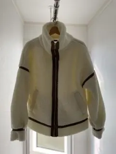 アイボリーフリースジャケット