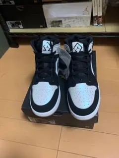 Nike GS Air Jordan 1 Mid Omega/Black
