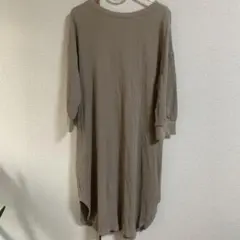 Rossy ベージュ ボタン付き長袖ワンピース