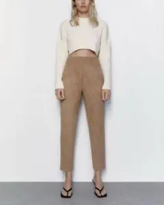 ZARA ベージュ スエード風 スラックス
