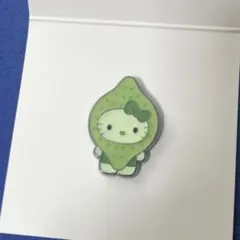 サンリオ　ハローキティ　藻　ピンバッジ　オカメケイソウ