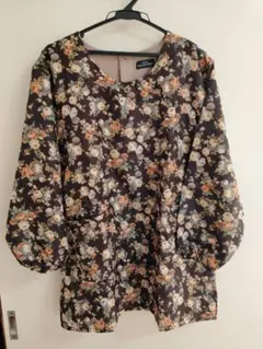 ソフィアヴァレンチノ 厚手エプロン 花柄