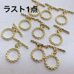 Item thumbnail for item 561b66b3-6f42-4355-872a-dab841375d83