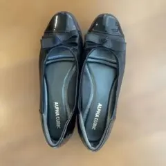 ローヒールパンプス