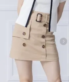 ベージュ ボタン付き ベルト付き ミニスカート
