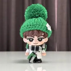 ソフビ　すのチル　緑ニット帽　マフラー　ぬい服　SnowMan