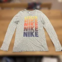 NIKE ナイキ グラデーション ロゴ 長袖 Tシャツ ロンT グレー Lのサムネイル