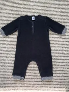 PETIT BATEAU ブラック　フリース 　ロンパース 6m/67cm