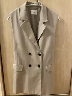 MURUA ベスト　ジャケットのサムネイル