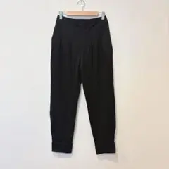 テーパードパンツ 黒 ブラック　ストレッチ 美脚 S レディース　無地　シンプル