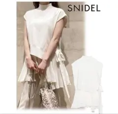 SNIDEL プリーツレイヤードノースリニットプルオーバー