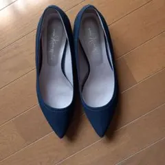 ネイビー ポインテッドトゥ フラットシューズ