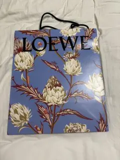 LOEWE ショップ袋 ボタニカル柄のサムネイル