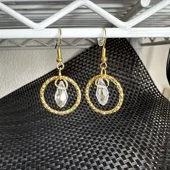 ゴールド フープピアス クリスタル付き