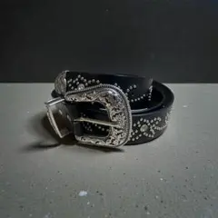 ウエスタン 彫刻バックル スタッズベルト 黒 ラインストーン Y2K