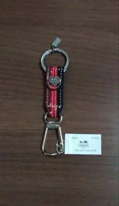 新品　COACH キーホルダー ストライプ ハートチャーム