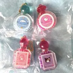 パフュームボトル型キラキラキーチェーン　サンリオ　ガチャガチャ