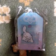 ウサギのアクリルキーホルダー