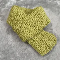 イエローグリーン　花模様　手編み　ハンドメイドマフラー　150cm ストール