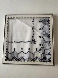 WAKO 刺繍ハンカチ　コットン100% 45✖️45cmのサムネイル