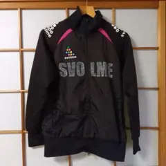 svolme ブラック ジップアップパーカー