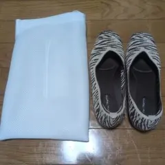 Renat Traffic ゼブラ柄 フラットシューズ